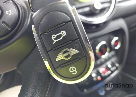 2017 Mini Clubman Cooper S z USA, uszkodzony, nr VIN WMWLU5C37H2F24704